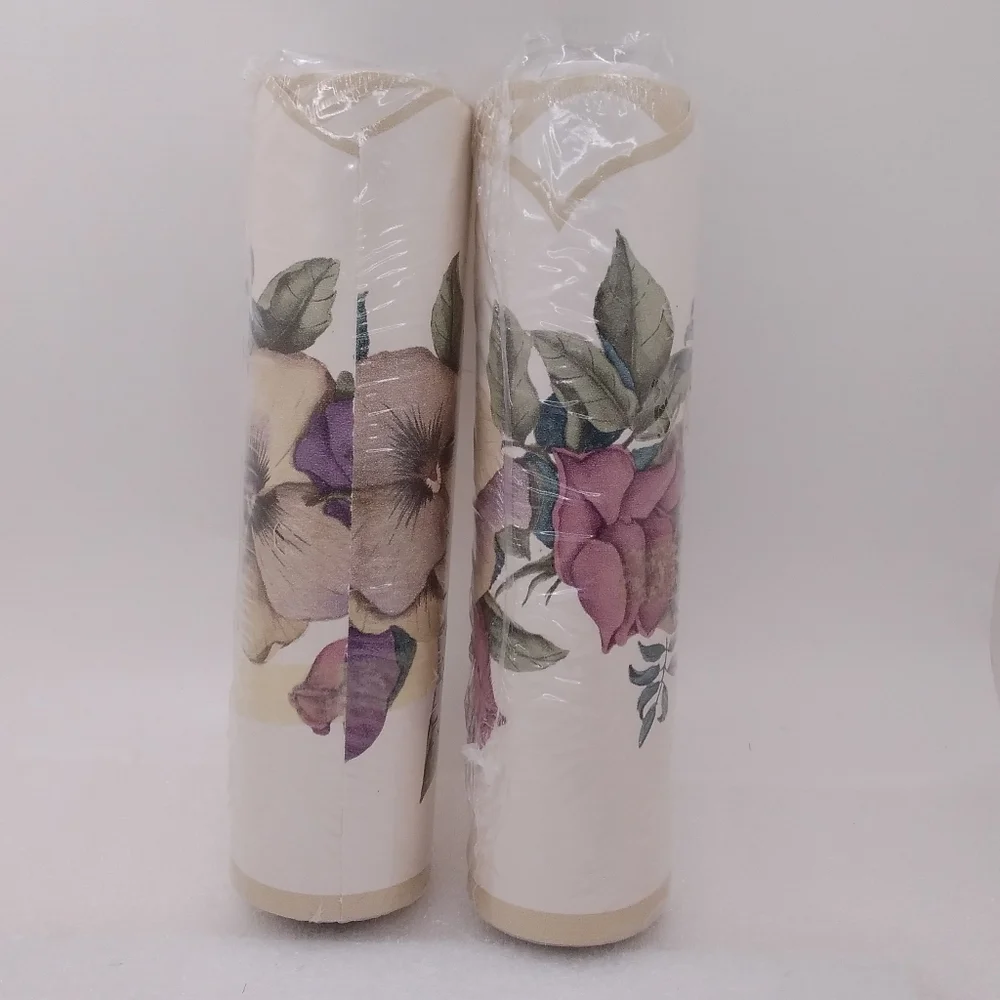 Lot of 2 BREWSTER Wallcovering Floral Laser Cut BORDER Pre-pasted, 6.75